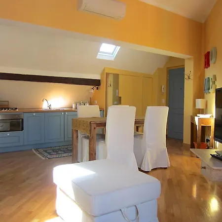 Temporary House - City Centre