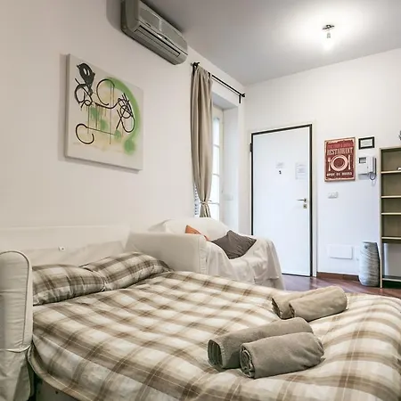 شقة Temporary House - City Centre ميلان